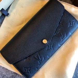 Sarah LV Wallet